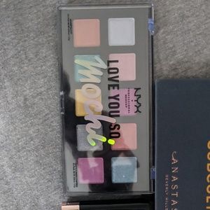 NYX i love you so mochi eyeshadow palette
